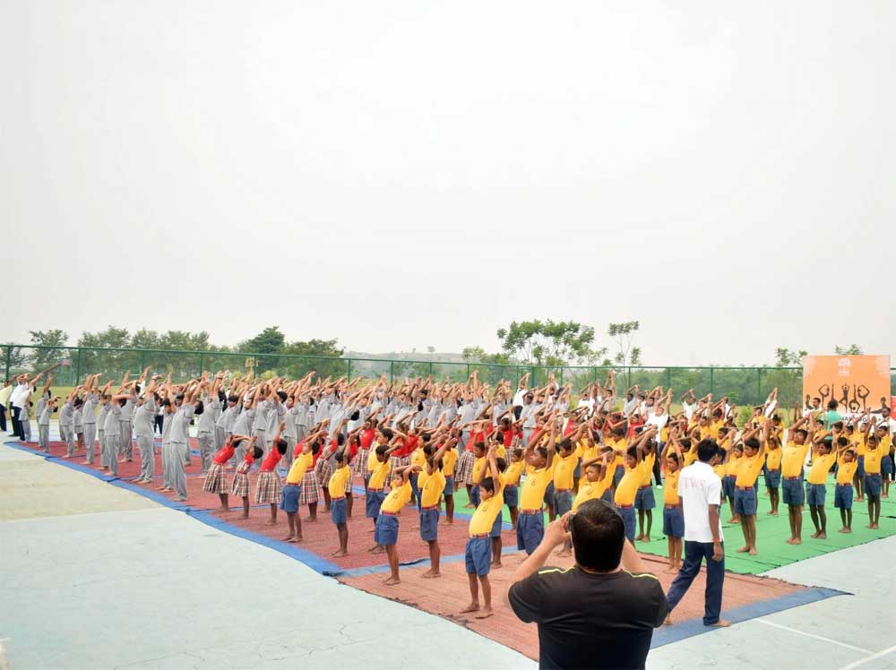 District-Level-Surya-Namaskar-Competition-on-Rathasaptami-in-Ratnagiri-by-Niramay-Yoga-Sanstha